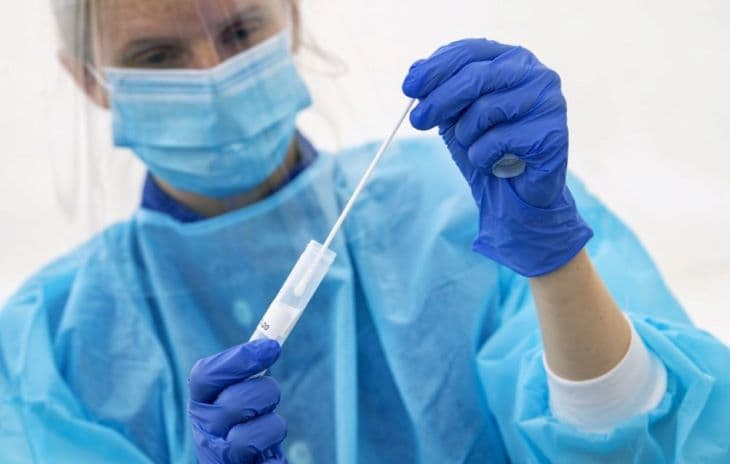Meghalt 158 beteg, és több mint 6000 új koronavírus-fertőzöttet azonosítottak Magyarországon
