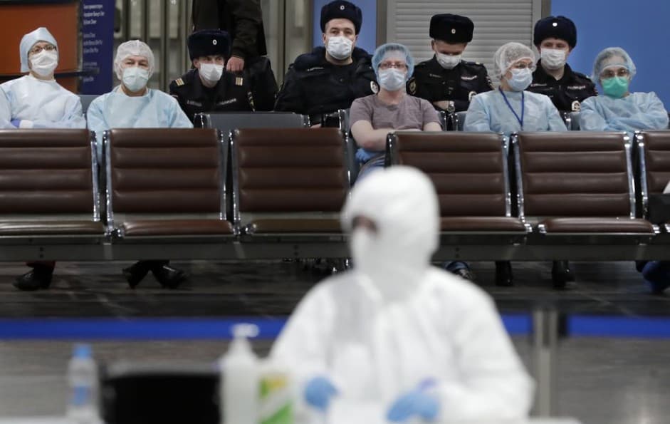 Kínai dokik segítik az orosz vírushelyzetet, lehet, elmarad a május 9-i  katonai díszszemle