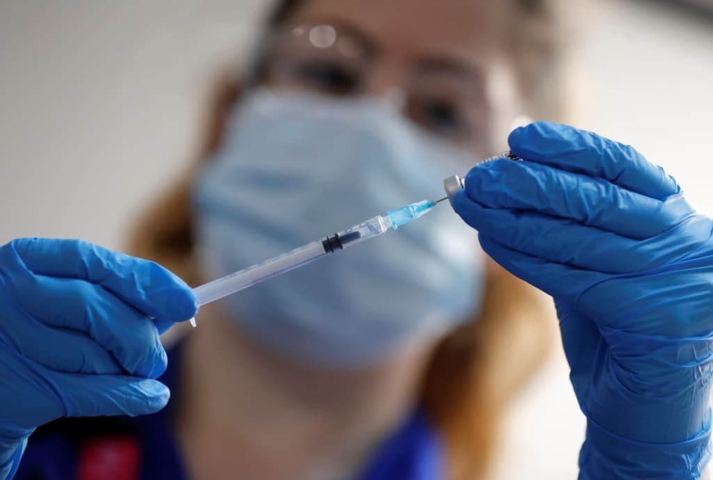 Koronavírus - Megérkezett Szaúd-Arábiába az első vakcinaszállítmány
