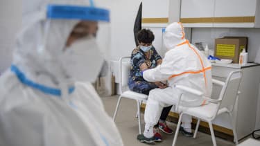 Magyarország: 123 halott, 4668 fővel emelkedett a beazonosított koronavírussal fertőzöttek száma