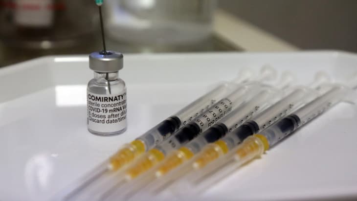 Az EU-nak sikerült elegendő koronavírus elleni oltóanyagot beszereznie