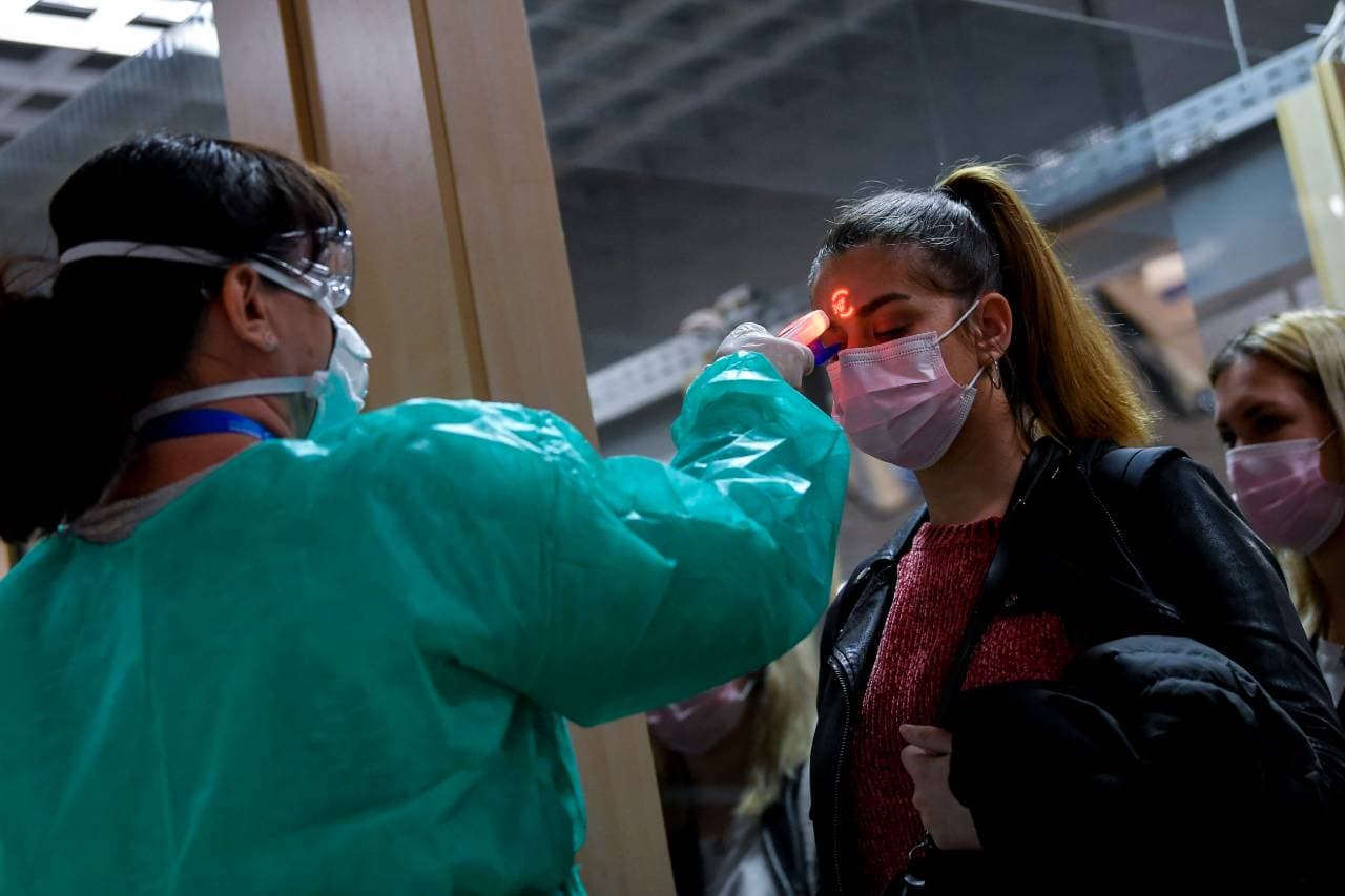 A koronavírus-fertőzöttek számának eddigi legnagyobb napi növekedését regisztrálták Japánban