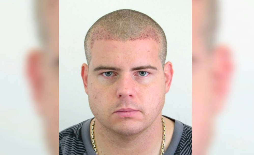 Ő az egyik legkeresettebb szlovákiai bűnöző, az Interpol listáján is szerepel