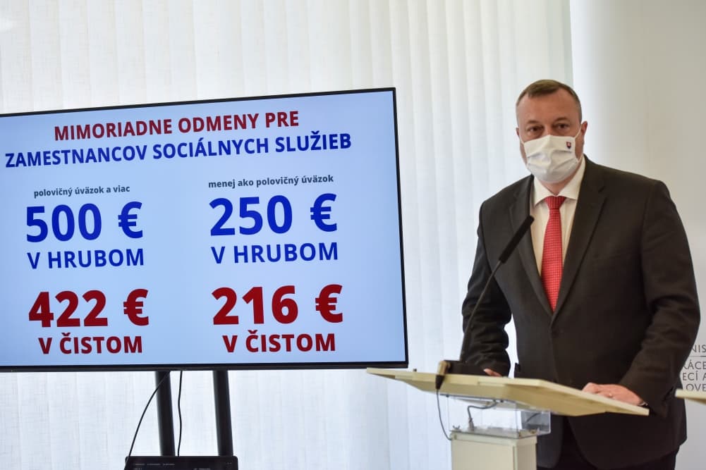 Több száz eurós jutalmat kapnak a szociális intézmények alkalmazottai