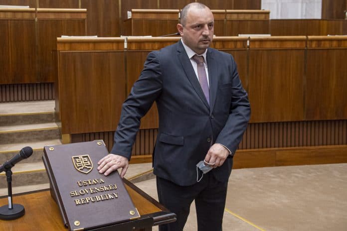 A belügyminisztériumtól távozó Kyselica képviselőként visszatér a parlamentbe