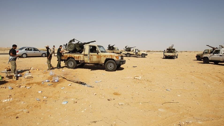 Több tucat azonosítatlan holttestre bukkantak Líbiában