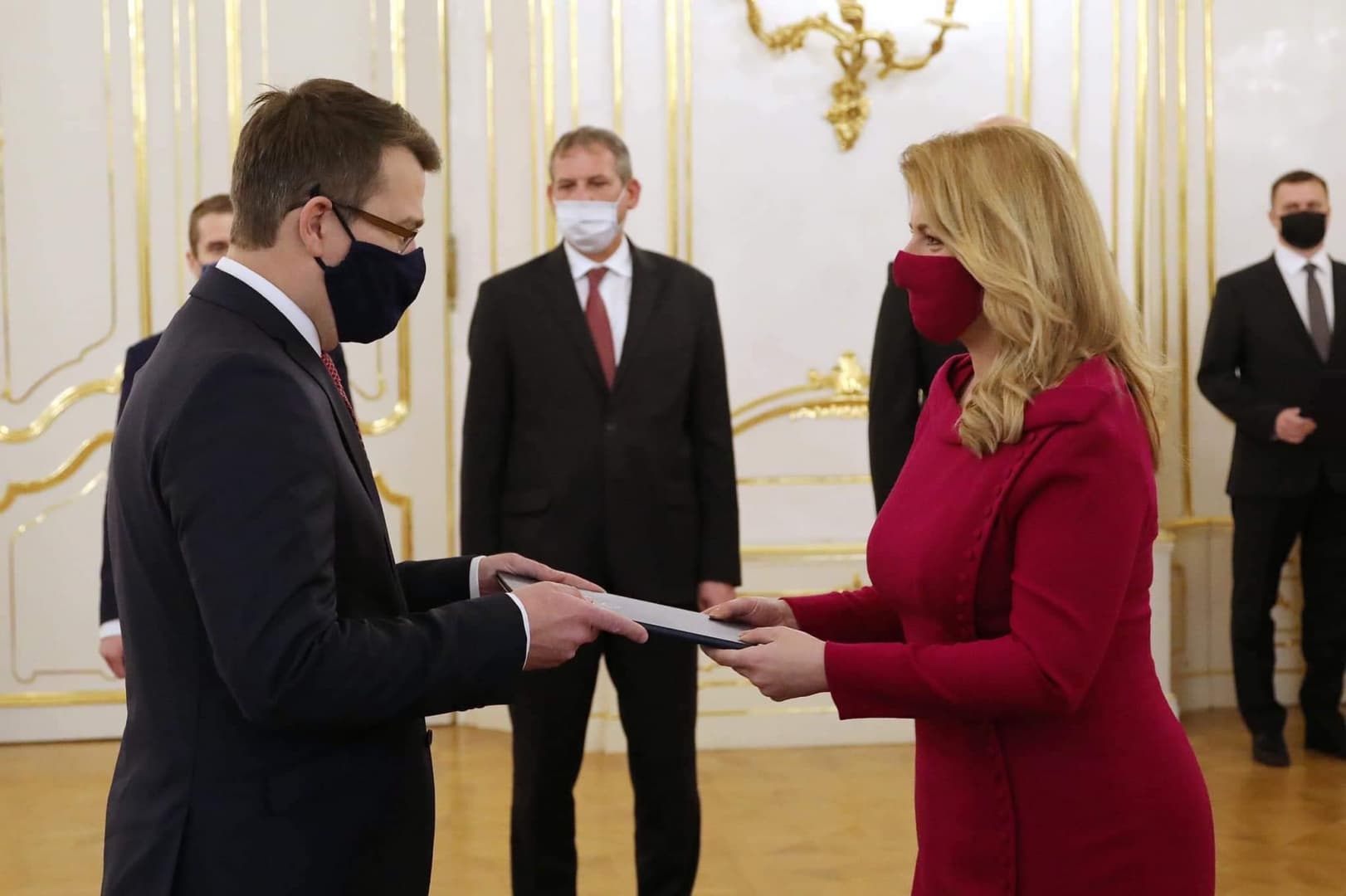 Čaputová átadta Szlovákia új londoni nagykövetének megbízólevelét