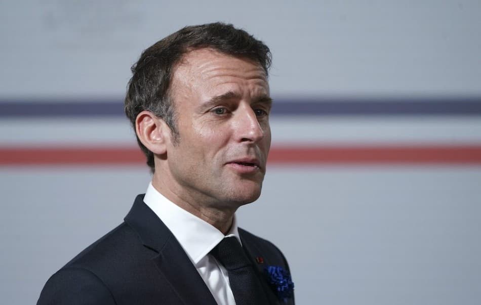 Európa és a Nyugat meggyengülésének kockázatára figyelmeztetett a francia elnök