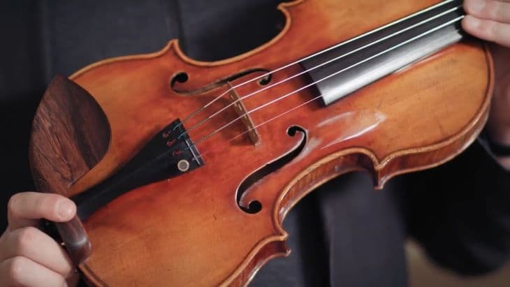 Több tizmillió dollárra becsült Stradivari-hegedűre lehet licitálni egy online árverésen