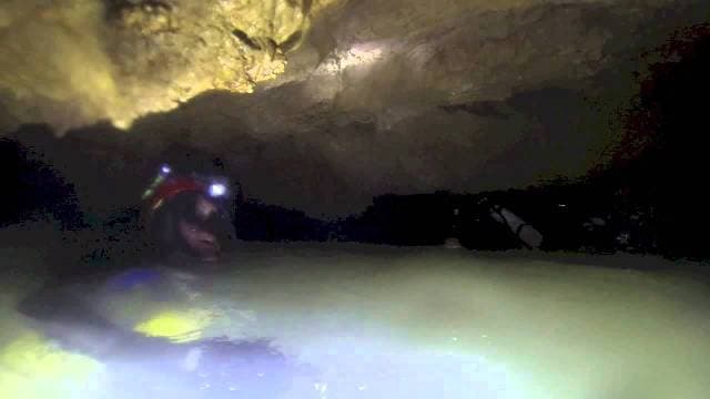 Ki kellett menteni egy 16 éves fiút a barlangból (VIDEÓ)