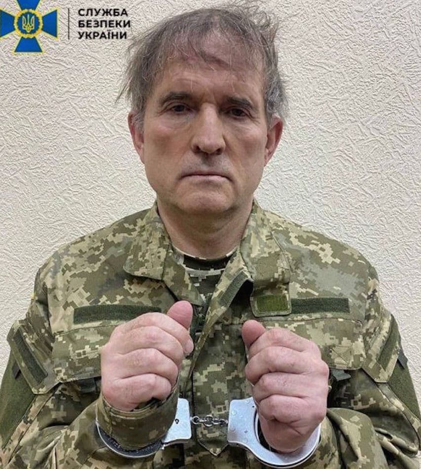 Fogolycserével szabadultak ki az Azov ezred parancsnokai és Medvedcsuk