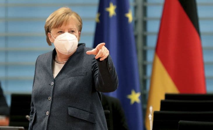 Angela Merkel megkapta az első adag oltást