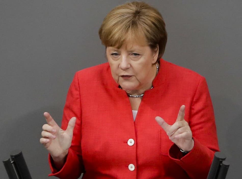 Angela Merkel könyvet szeretne írni a pályafutásáról
