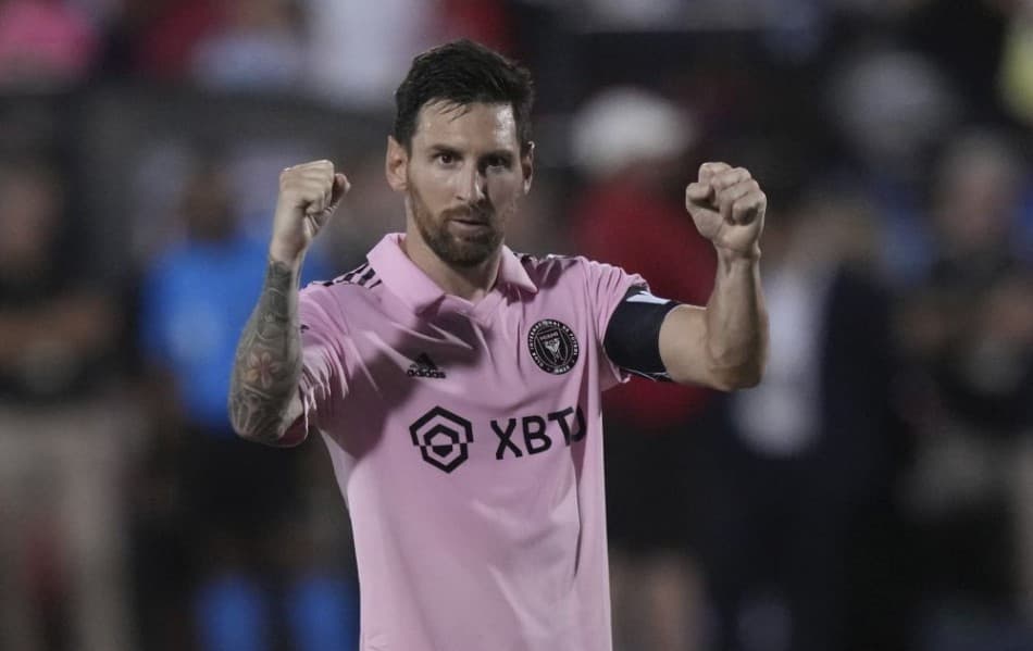 Izomsérülést szenvedett Messi, pihenőre kényszerül