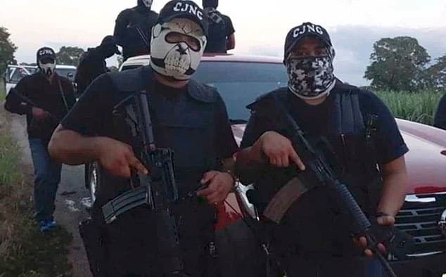 Tömegmészárlás Mexikóban - Fegyveresek lőttek szitává egy házban tíz embert!