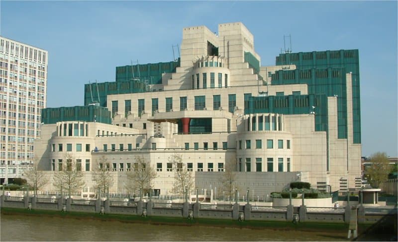 Az MI6 szerint egyre növekszik a kínai fenyegetés
