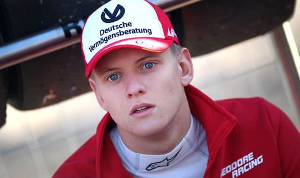 A Ferrarival tesztelhet Michael Schumacher fia