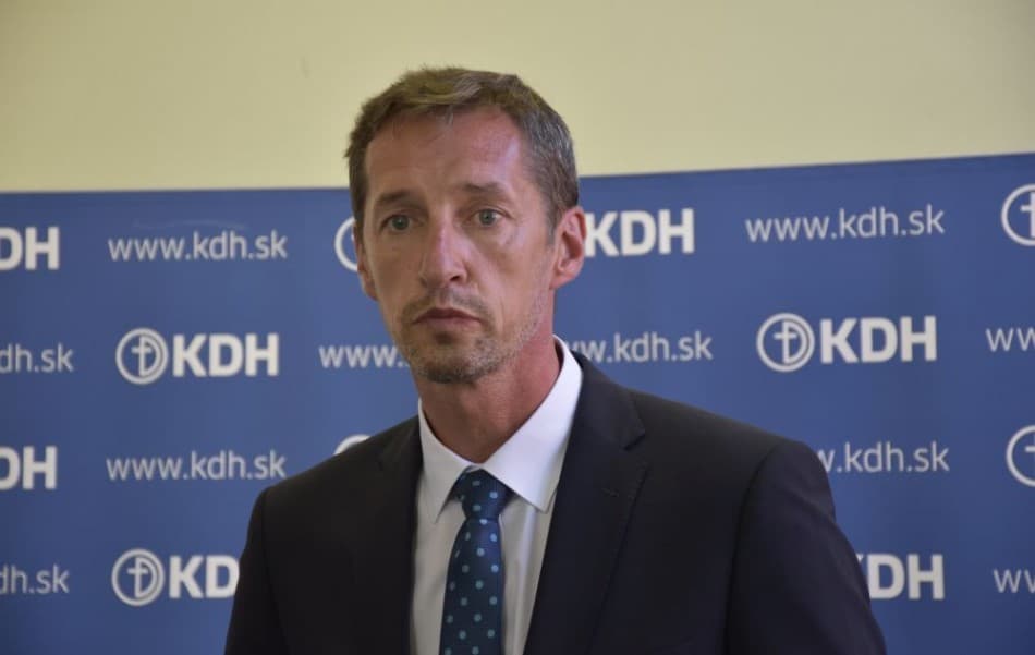 A KDH elnöke rákfenének nevezte az LMBT+ közösséget, majd mentegetőzött egy sort