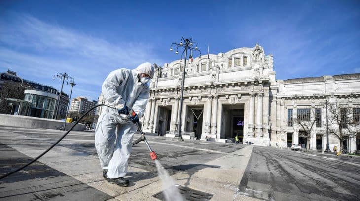 Olaszországban megkezdődött az ünnepi zárlat a tartományhatárok lezárásával