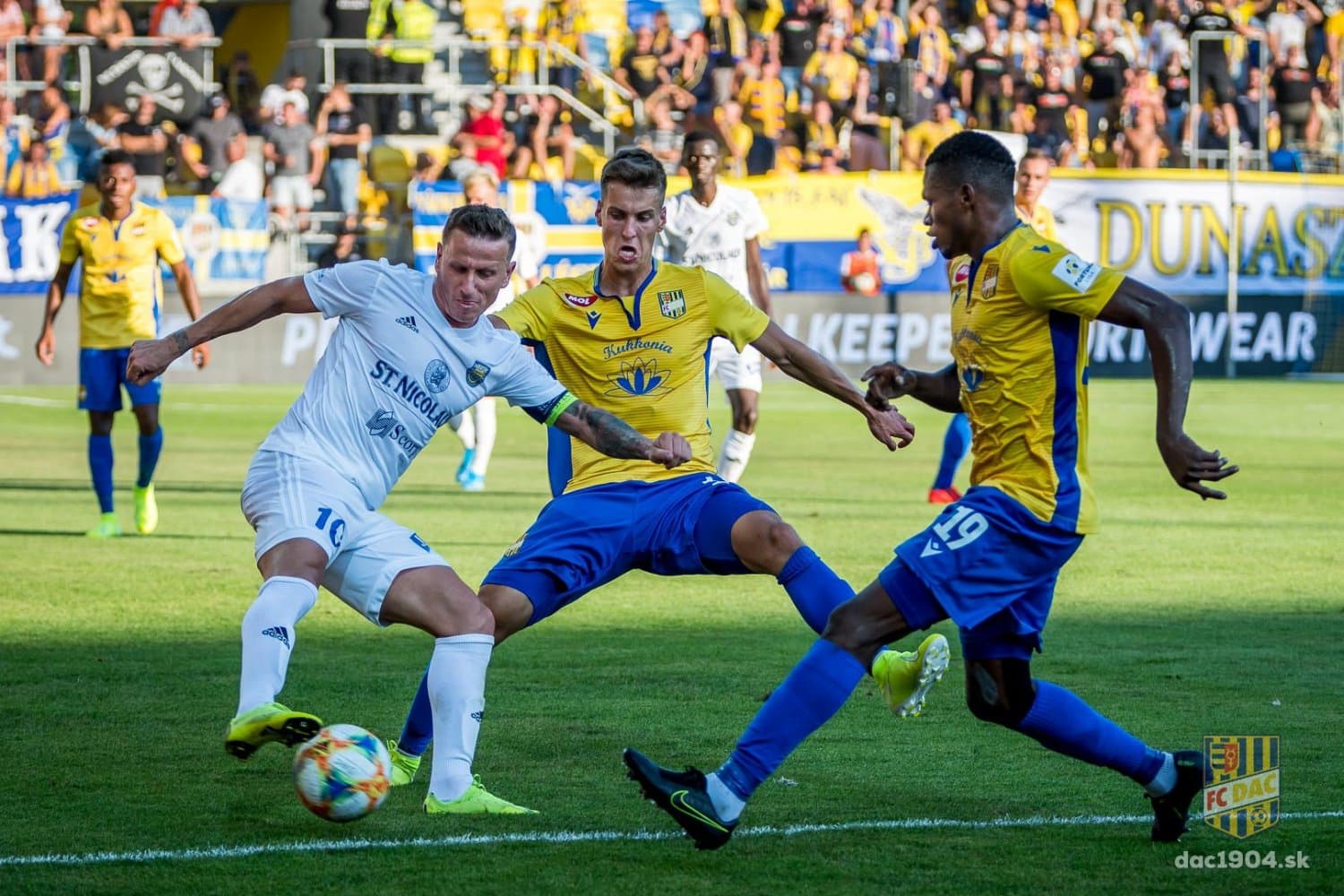 Fortuna Liga, 5. forduló: Hadilábon áll a góllövéssel a DAC, hibátlan a Slovan és a Žilina