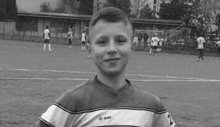 TRAGÉDIA: Összeesett a pályán, elhunyt a 14 éves focista