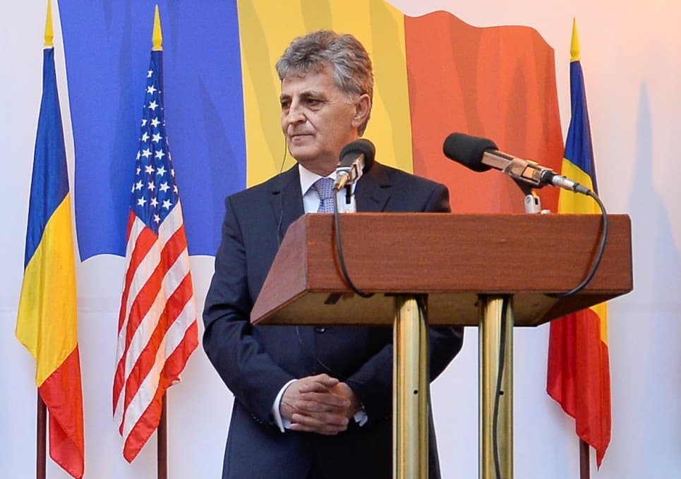 Ő követheti a lemondott Pontát a román kormányfői poszton