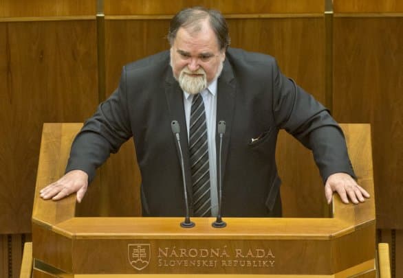 68 évesen meghalt az egyik szlovák EP-képviselő, Miroslav Číž