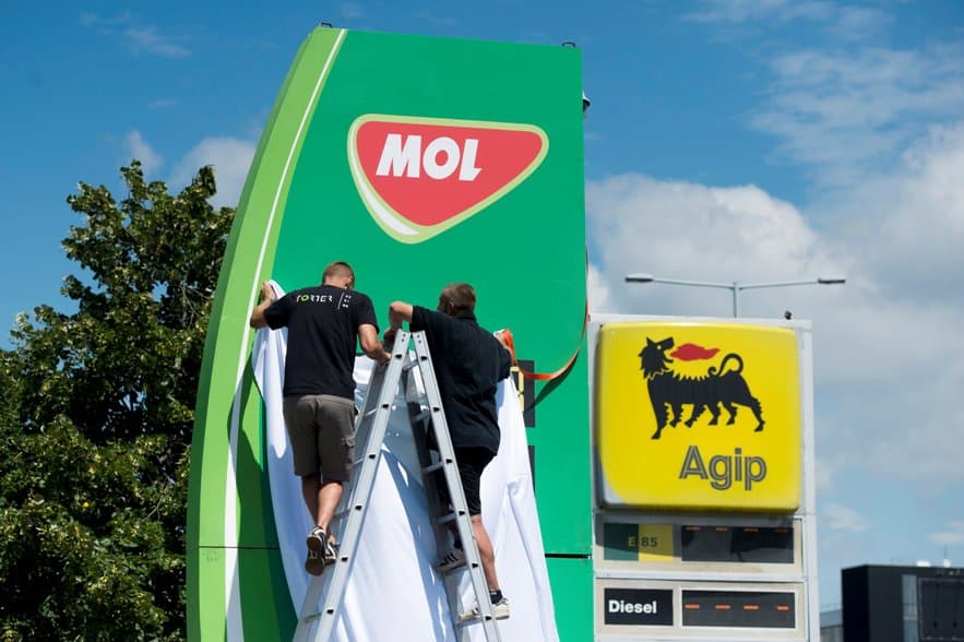 A Mol befejezte a csehországi Agip benzinkutak átvételét