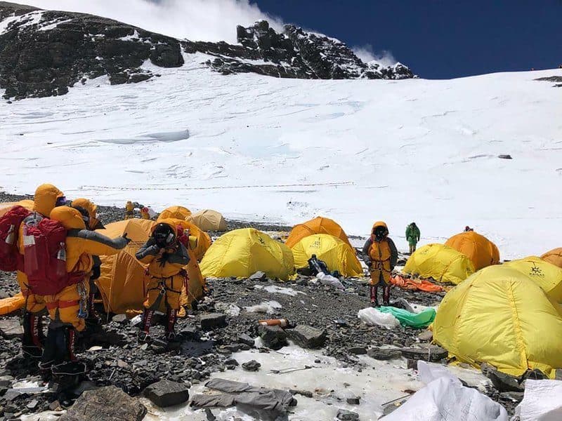 Rengeteg szemetet hagynak maguk után a hegymászók a Mount Everesten