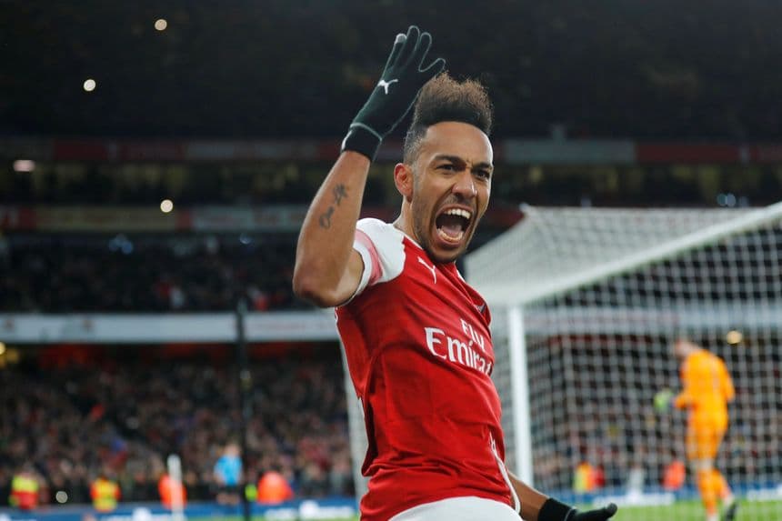HÁTTÉR: Rangadót játszik hétfőn Manchesterben az Arsenal