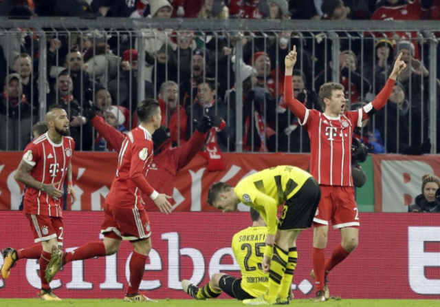 Bundesliga - Nehéz meccs vár a Bayernre, veretlen maradhat a Dortmund