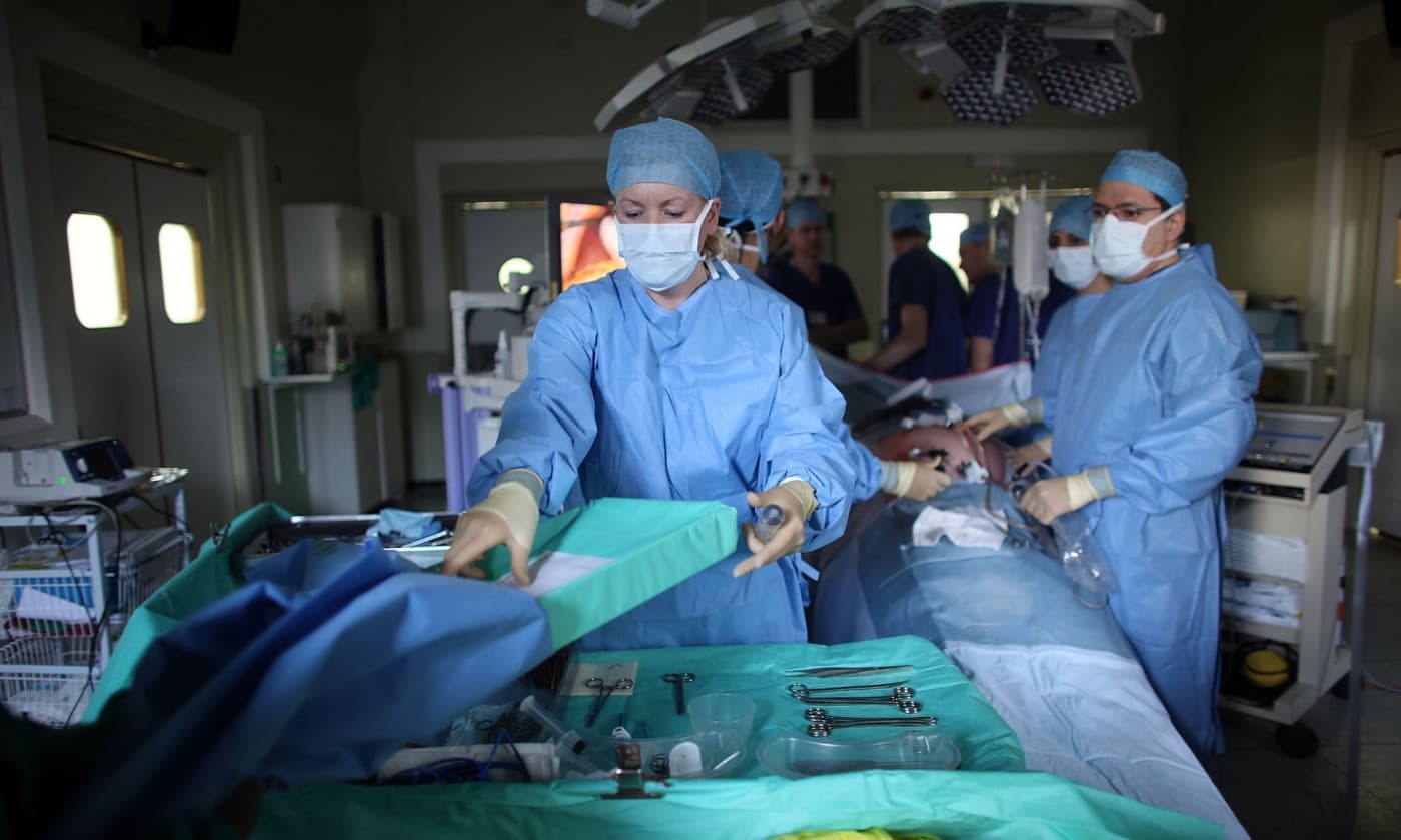 Akár 28 millió műtét is elmaradhat világszerte a járvány miatt