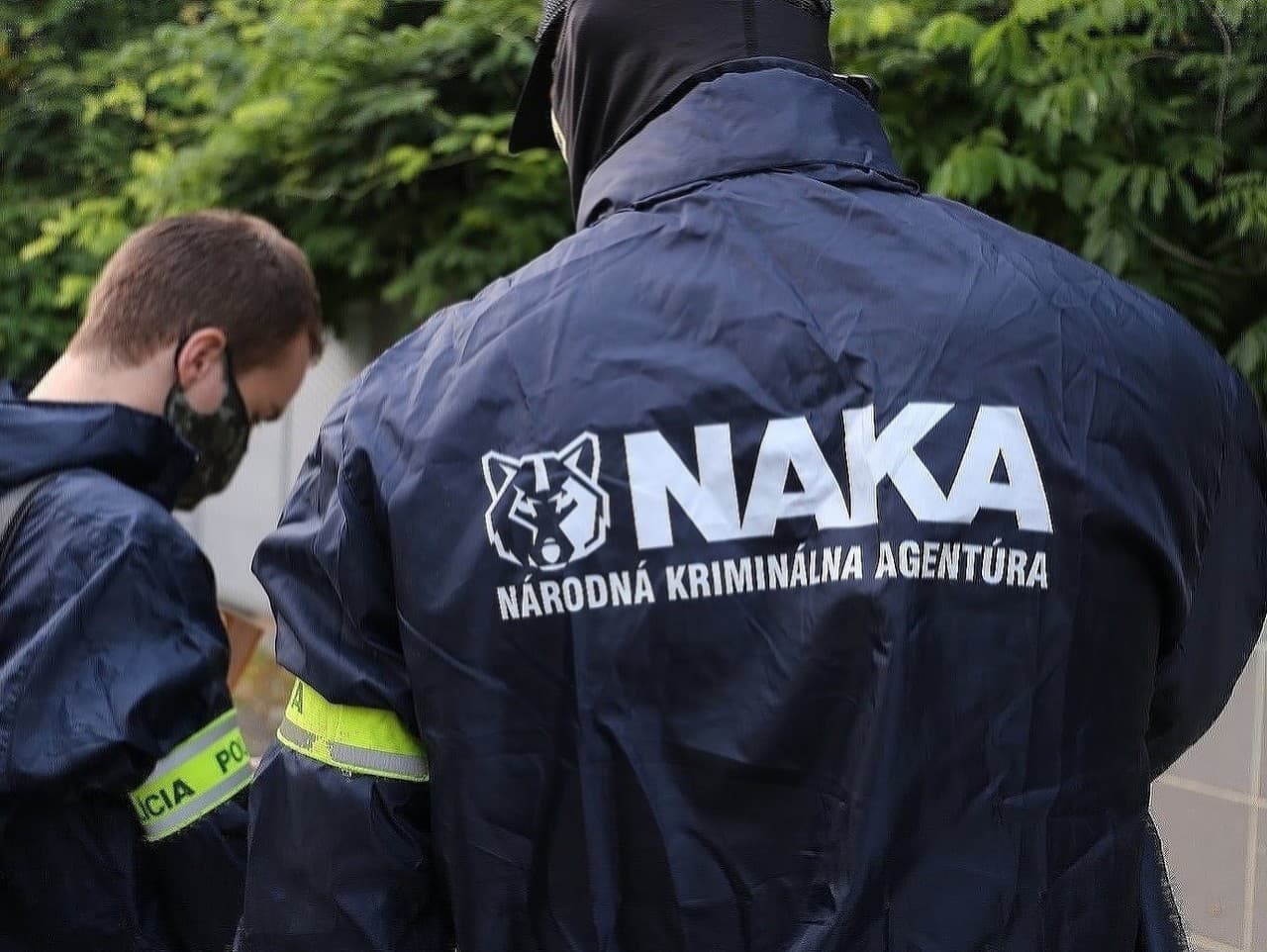 A városi rendőrség épületénél akciózott a NAKA