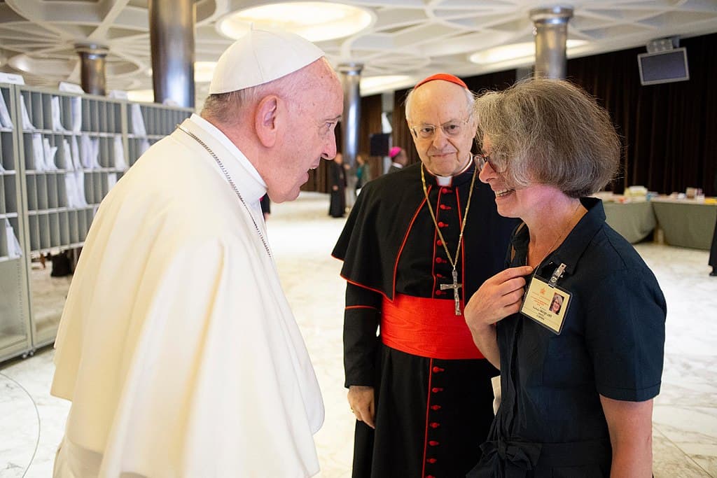 Ezt kapd ki: Ferenc pápa egy teológus hölgyet nevezett ki a püspöki szinódus segédtitkárává