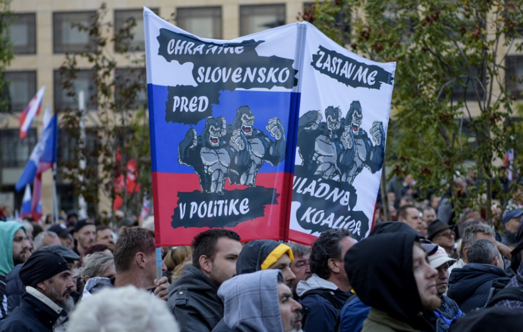 A kormány lemondását követelte az ellenzék a pozsonyi tüntetésen