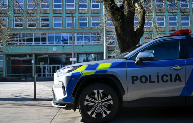 Büntetőeljárást indított a rendőrség a Comenius Egyetemen történt bombafenyegetés miatt