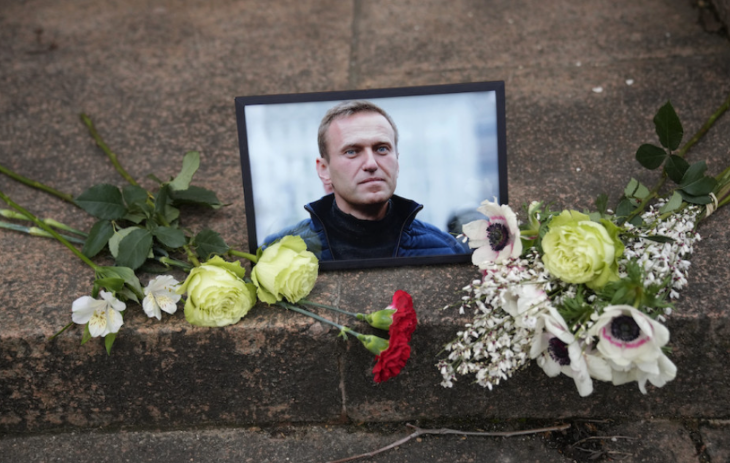 Az SaS parlamenti határozatot követel Navalnij halálával kapcsolatban