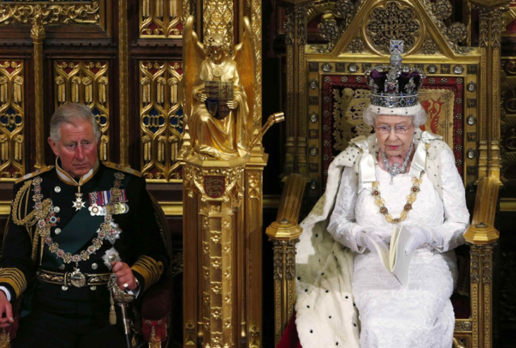 A királynő távollétében felolvasott királynői beszéddel kezdődött az új brit parlamenti évad