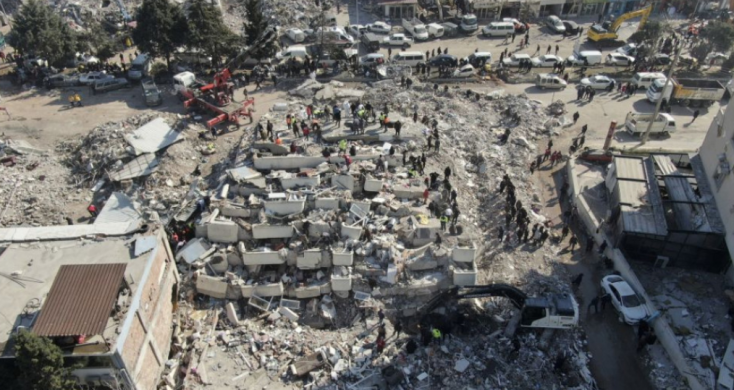Az EU a jövő hónapban donorkonferenciát szervez, hogy így segítse a török-szíriai földrengés áldozatait