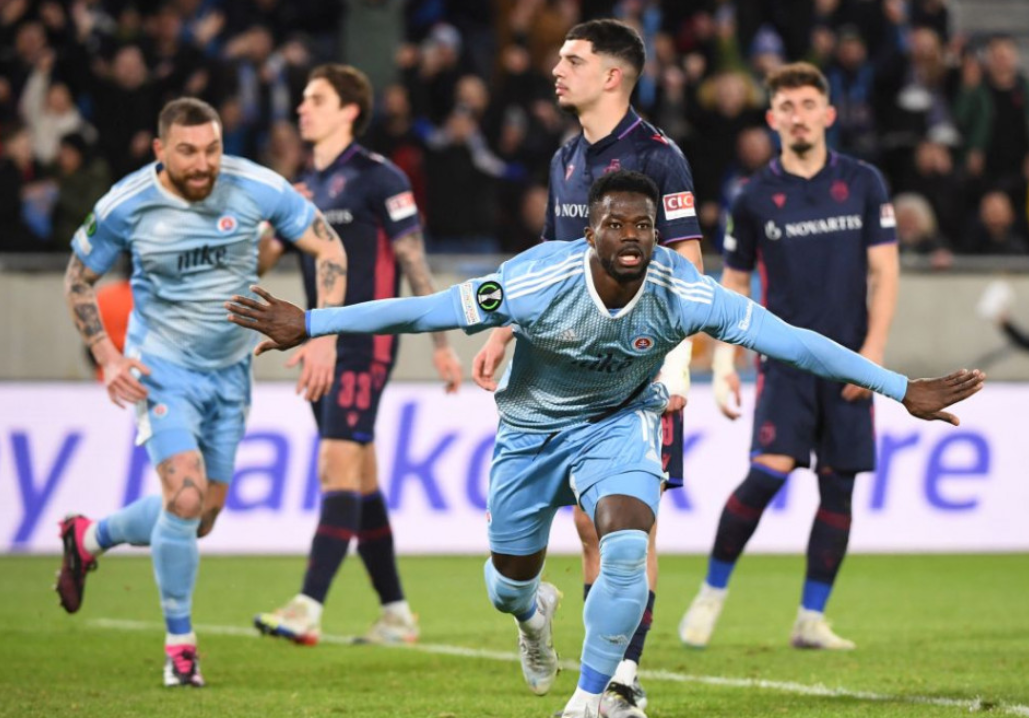 Konferencia-liga - Kikapott otthon a Slovan, a Basel 11-es párbajban jutott tovább