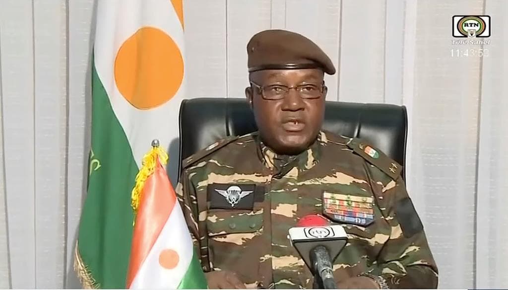 Nigeri válság: Lejárt az ultimátum, a puccsisták nem hátrálnak!