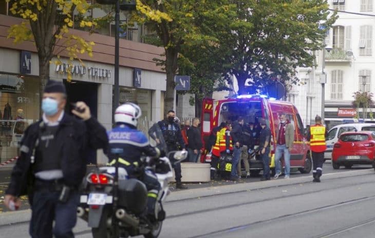 Nizzai merénylet: További támadásoktól tart a francia belügyminiszter