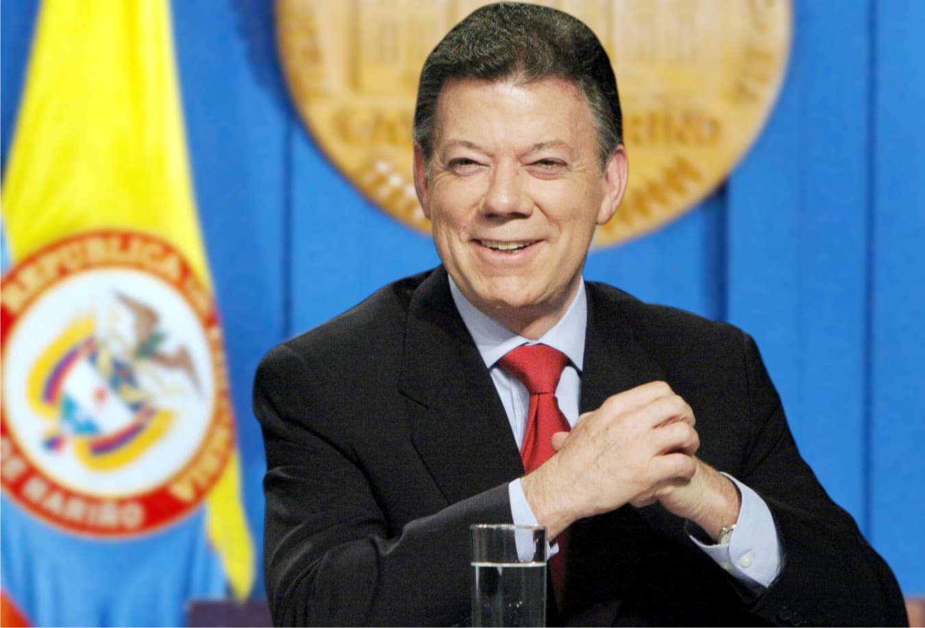 Átadták a Nobel-békedíjat a kolumbiai elnöknek