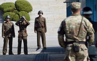 Észak-Korea agyonlőtt egy dél-koreai tisztviselőt