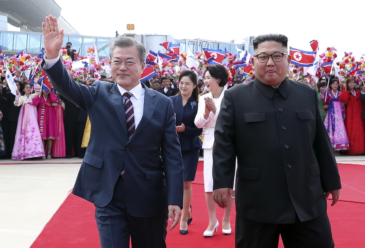 Kim Dzsong Unhoz látogatott a dél-koreai elnök