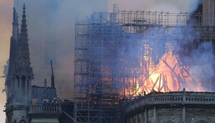 Filmvászonra viszik a Notre Dame tragédiáját