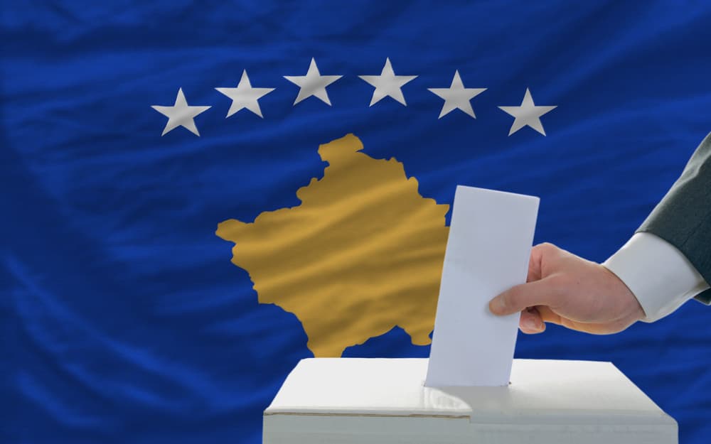 Olyan nagy a feszültség Koszovóban, hogy inkább még a választásokat is elhalasztják