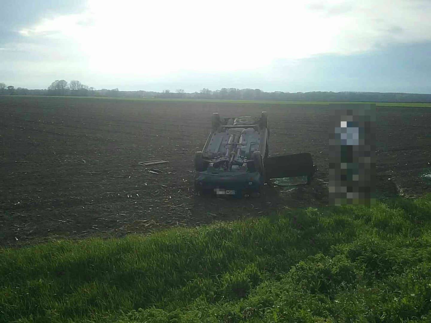 BALESET: Mentőhelikopter vitt el egy kisfiút a Bős és Csiliznyárad közt történt baleset után