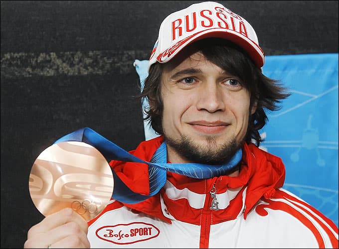 DOPPINGBOTRÁNY: Négy orosz szkeletonost, köztük egy olimpiai bajnokot is eltiltottak