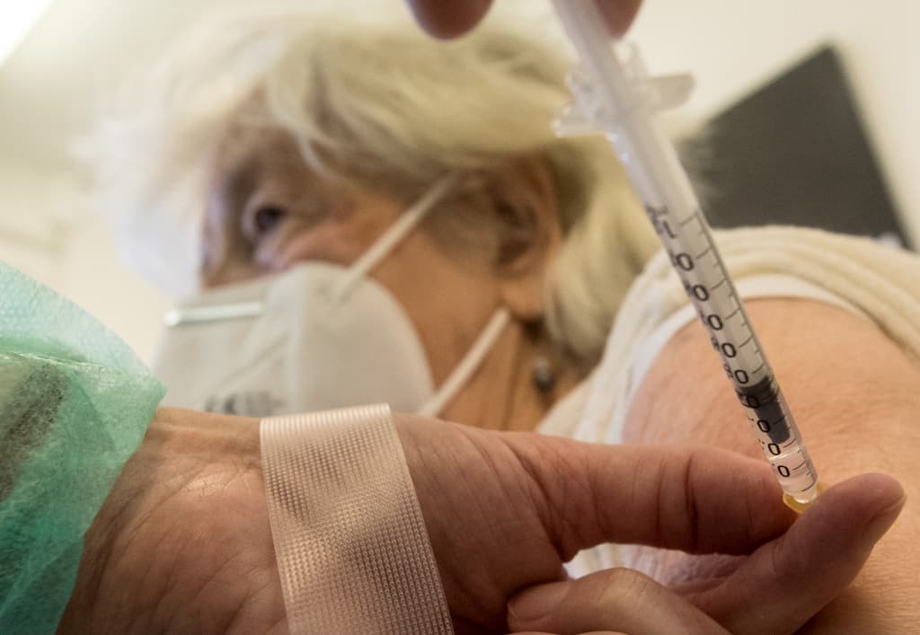 Az osztrák kancellár bízik az igazságos vakcinaelosztásban